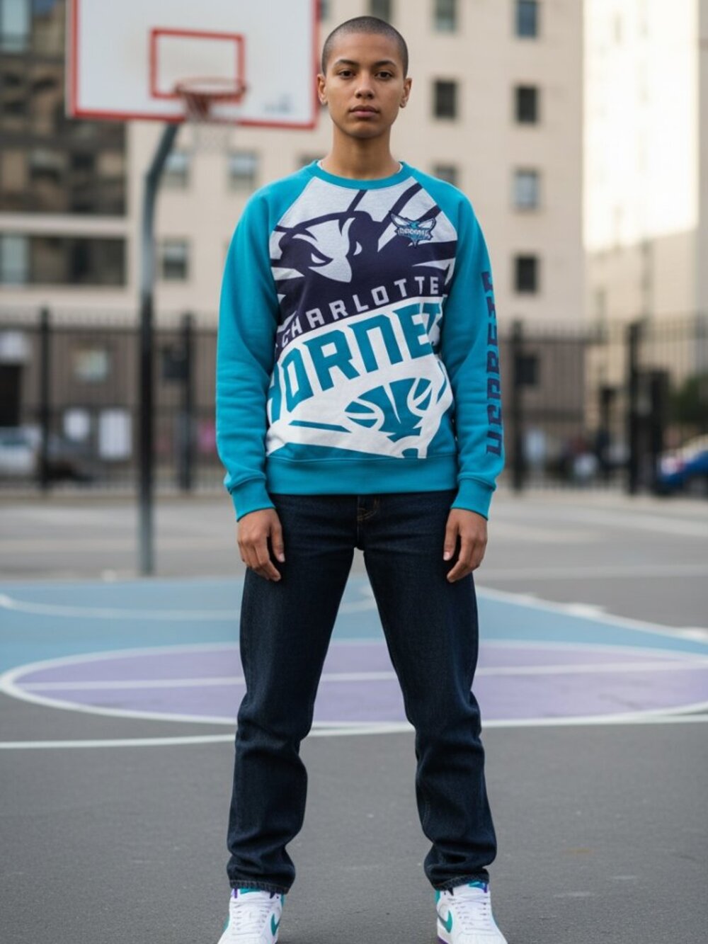 Charlotte Hornets UNK NBA Crewneck Sweatshirt Men's Small Teal 🐝